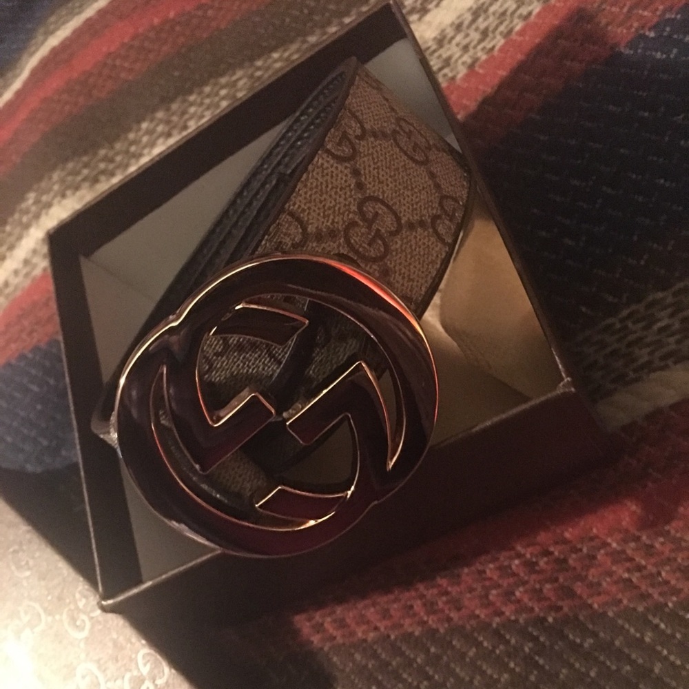 Men’s Gucci belt